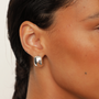 KY HOOP SMOOTH EARRINGS
