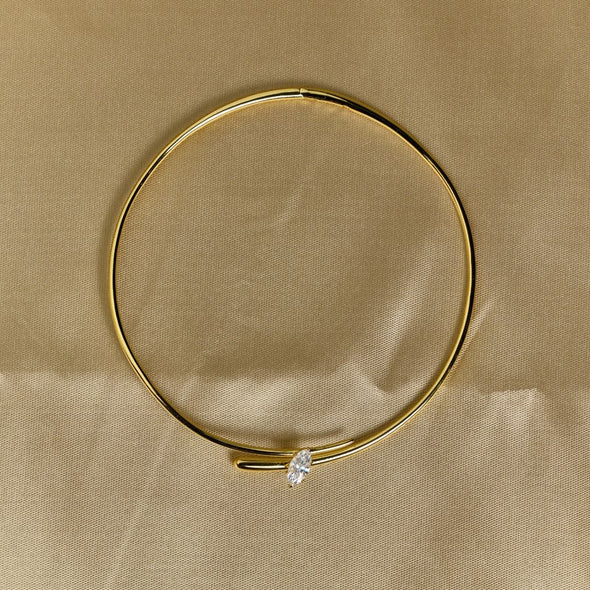 GAZE CHOKER
