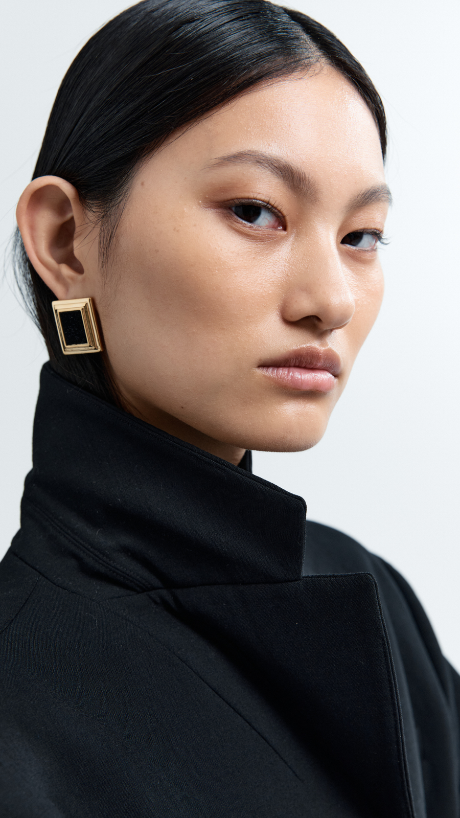 PLAZA GOLD BLACK VELVET