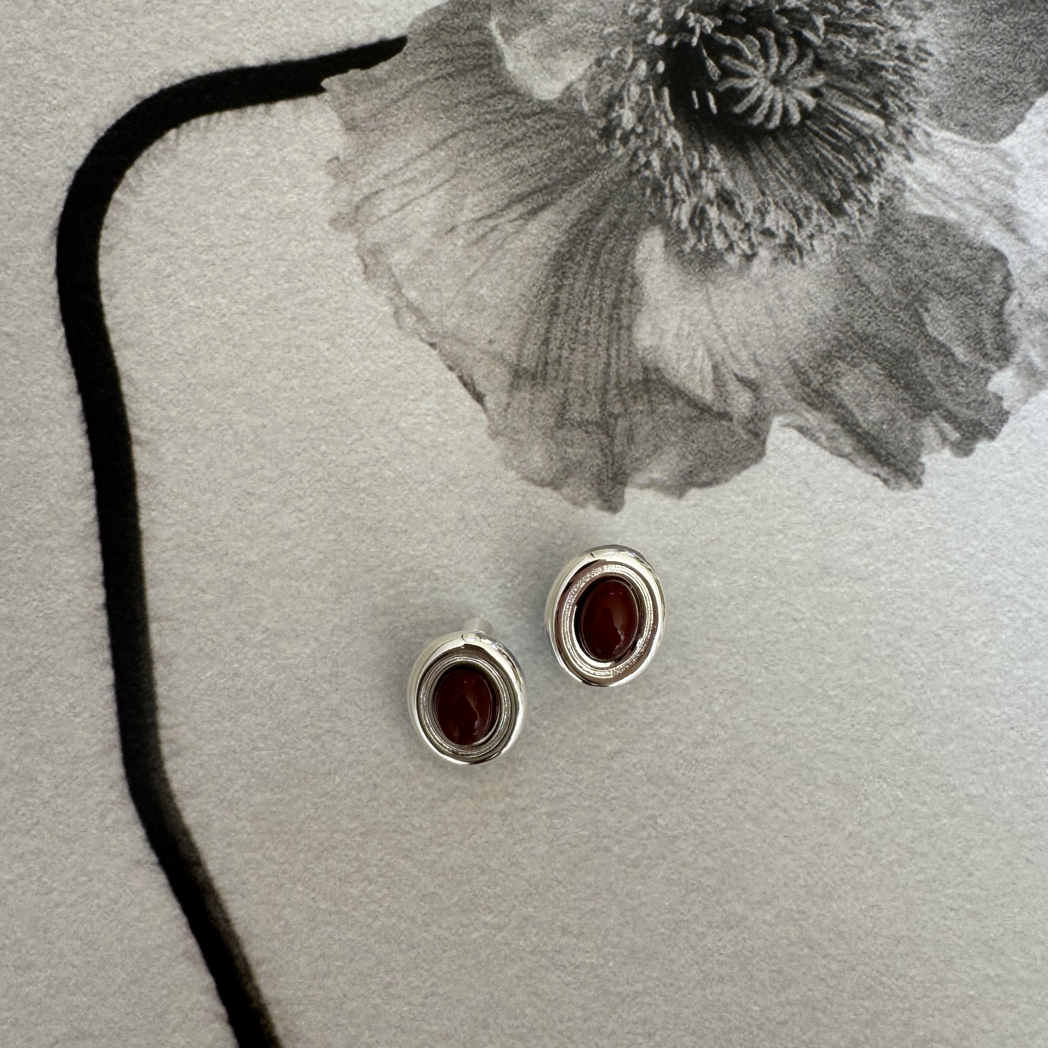 PRIZE EARRINGS