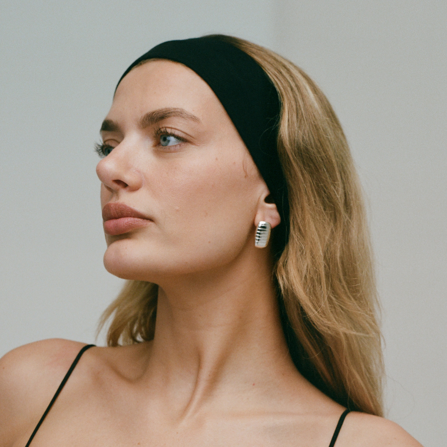 PILLAR EARRINGS