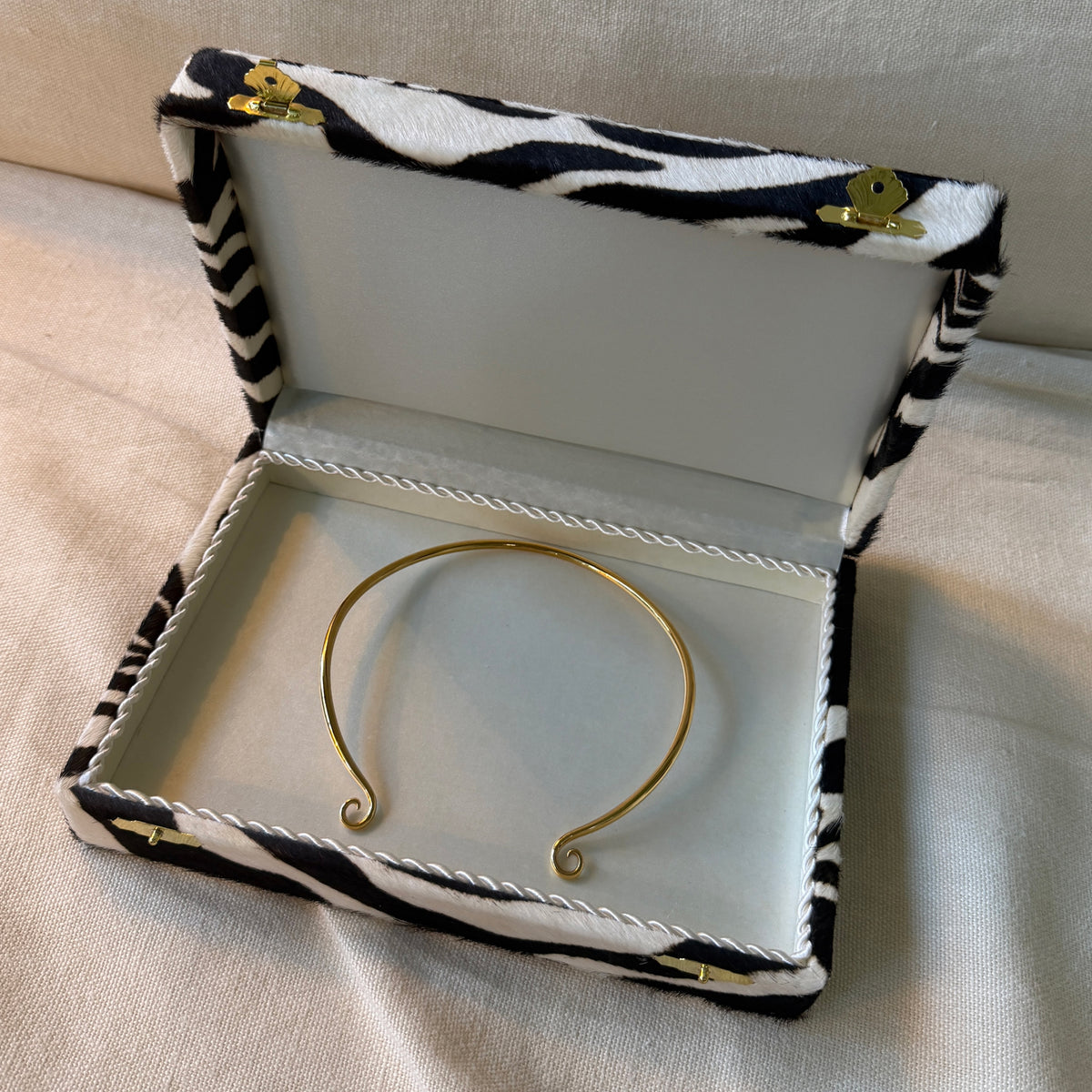 JEWELRY CASE
