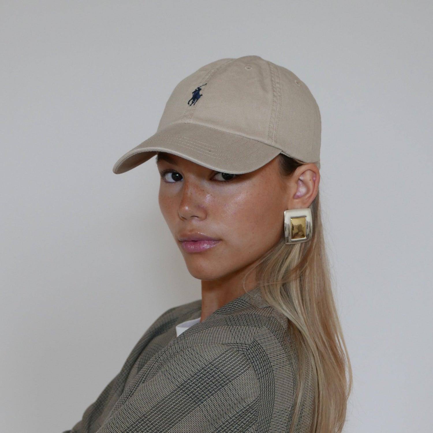 PLATE EARRINGS